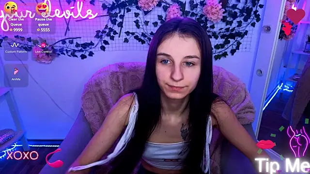 Snapshot of _Nika_Kik chatting on January 2025 02:59:01 PM Nika Kik online show from January 2025 02:59:01 PM