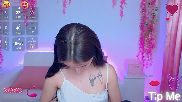 Snapshot of _Nika_Kik chatting on February 2025 06:10:01 PM Nika Kik online show from February 2025 06:10:01 PM