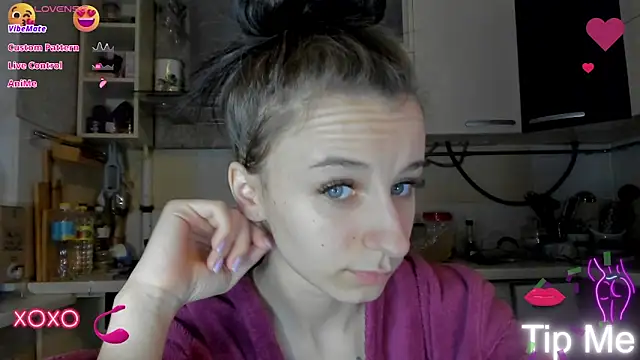 Snapshot of _Nika_Kik chatting on March 2025 03:52:01 PM Nika Kik online show from March 2025 03:52:01 PM