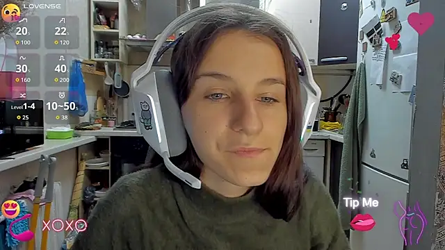 Snapshot of _Nika_Kik chatting on September 2025 03:38:01 PM Nika Kik online show from September 2025 03:38:01 PM