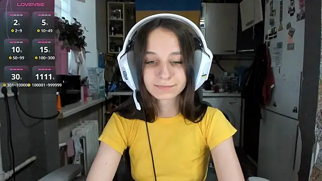 Snapshot of _Nika_Kik chatting on June 2026 04:34:02 PM Nika Kik online show from June 2026 04:34:02 PM