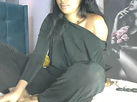 Petite lexii online show from October 2025 12:16:01 PM