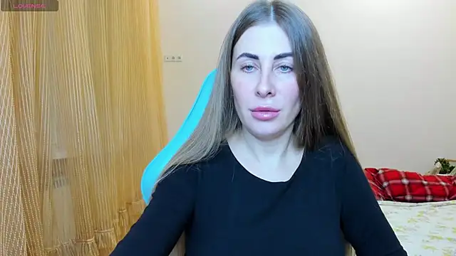 Snapshot of BarbaraKiss chatting on December 2024 02:33:01 PM BarbaraKiss online show from December 2024 02:33:01 PM