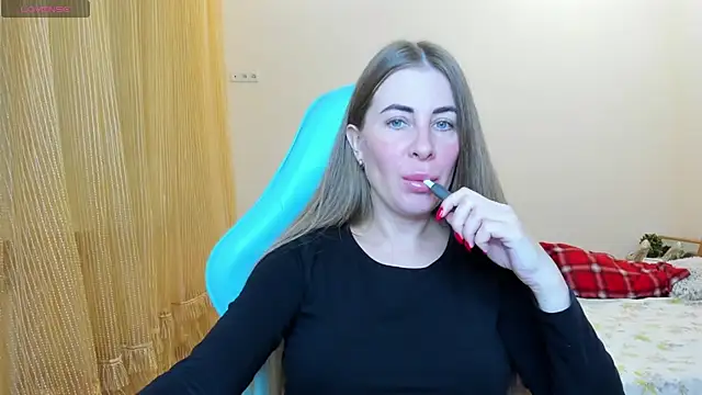 Snapshot of BarbaraKiss chatting on December 2024 05:37:02 AM BarbaraKiss online show from December 2024 05:37:02 AM