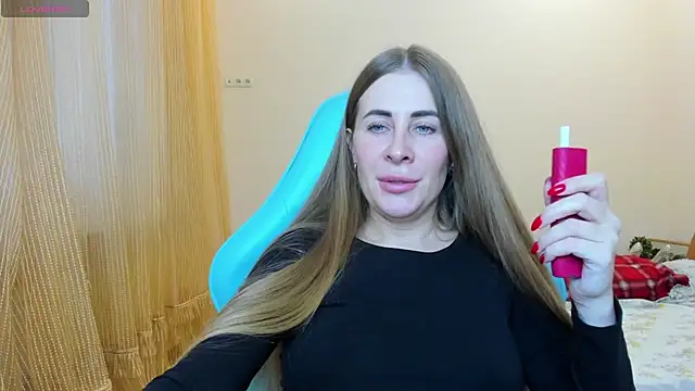 Snapshot of BarbaraKiss chatting on January 2025 11:26:01 AM BarbaraKiss online show from January 2025 11:26:01 AM