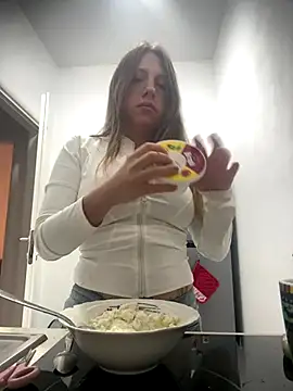 Snapshot of Sashabunny chatting on October 2025 07:25:02 PM Sashabunny online show from October 2025 07:25:02 PM