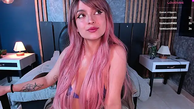 Snapshot of Mandy_Collins_ chatting on January 2025 12:59:02 PM Mandy Collins  online show from January 2025 12:59:02 PM