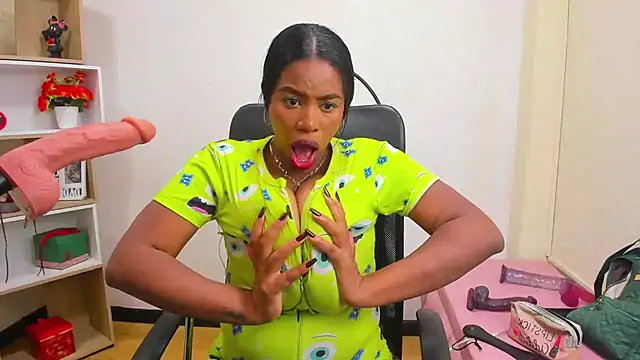 Snapshot of sammanta_boobs chatting on January 2025 05:17:02 PM sammanta boobs online show from January 2025 05:17:02 PM