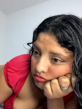 Snapshot of tati__22 chatting on September 2025 05:57:02 PM tati  22 online show from September 2025 05:57:02 PM