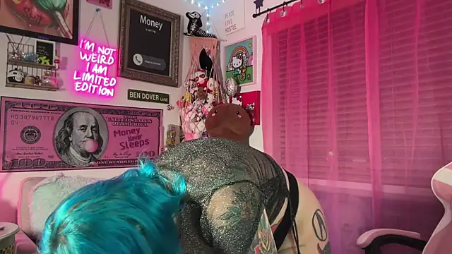 Snapshot of CherryBombBomb chatting on November 2025 04:33:02 AM CherryBombBomb online show from November 2025 04:33:02 AM