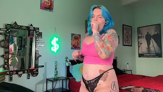 Snapshot of CherryBombBomb chatting on December 2025 10:30:02 PM CherryBombBomb online show from December 2025 10:30:02 PM