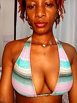 Ayrella02 online show from December 2025 06:34:01 PM