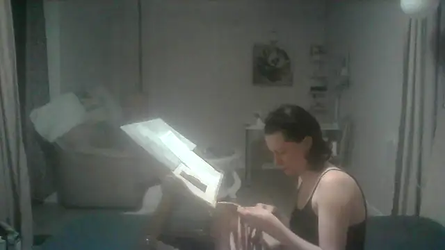 Snapshot of SunElizabeth chatting on April 2026 04:15:02 PM SunElizabeth online show from April 2026 04:15:02 PM