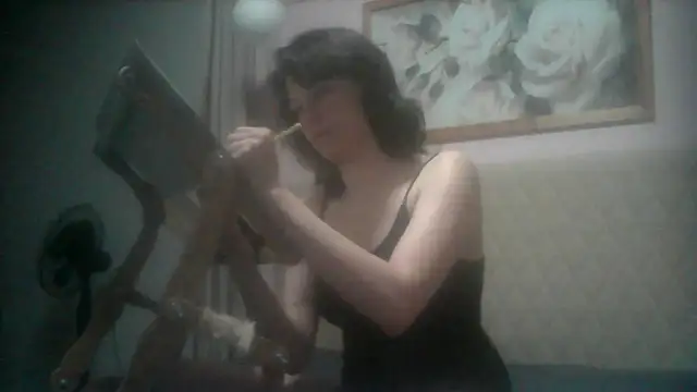 Snapshot of SunElizabeth chatting on April 2026 05:30:01 PM SunElizabeth online show from April 2026 05:30:01 PM
