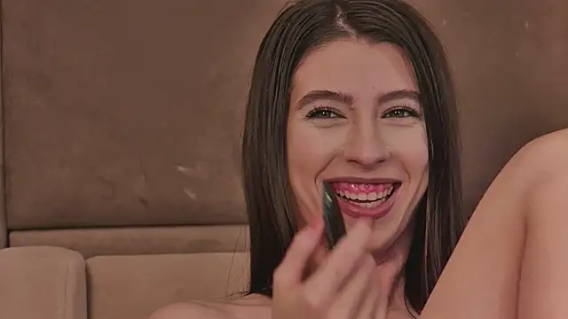 LunaWills  online show from January 2025 08:27:02 AM