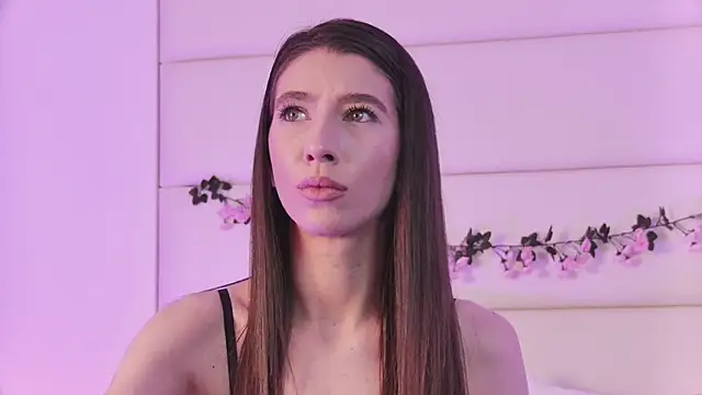 LunaWills  online show from March 2025 05:08:01 AM