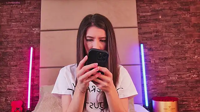 LunaWills  online show from March 2025 04:51:02 AM