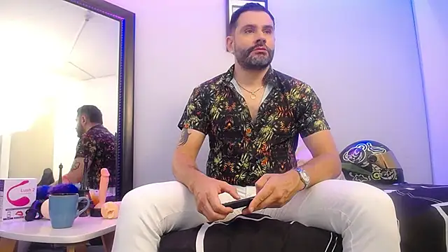 Snapshot of jonasbeards chatting on November 2025 03:05:01 PM jonasbeards online show from November 2025 03:05:01 PM