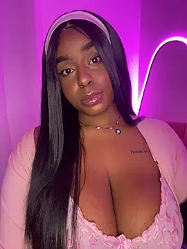 Snapshot of latinababyy chatting on January 2025 11:20:01 PM latinababyy online show from January 2025 11:20:01 PM