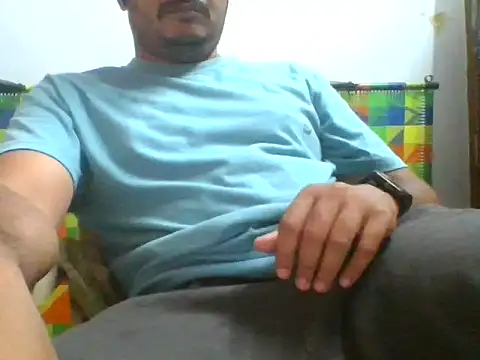 naughtymike0007 online show from November 2025 02:17:01 PM