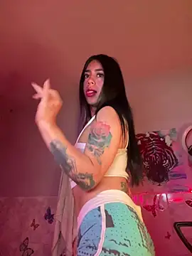 Snapshot of CieloTaylor chatting on March 2025 01:04:01 PM CieloTaylor online show from March 2025 01:04:01 PM