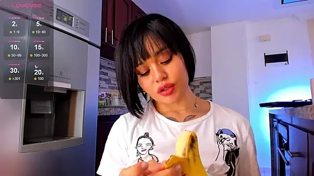 Miiel rosa online show from December 2024 02:28:02 PM