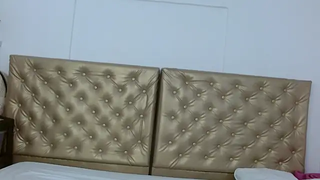 Alessiiaa  online show from January 2025 01:37:02 PM