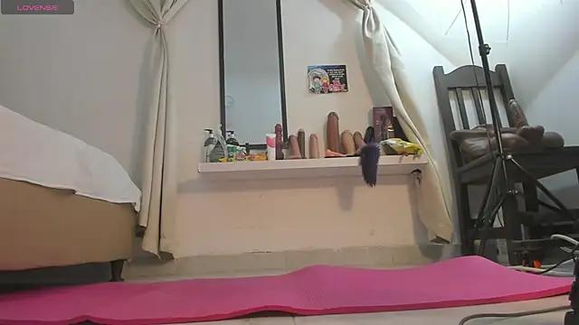 Alessiiaa  online show from October 2025 07:32:01 PM