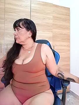 Deiisy Queen online show from October 2025 01:12:02 PM