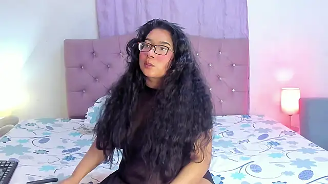 Snapshot of Latinabombsheell chatting on July 2026 05:26:02 AM Latinabombsheell online show from July 2026 05:26:02 AM