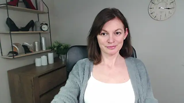 VivianWILD online show from March 2025 10:28:02 AM