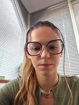 Snapshot of lucie_mehott chatting on March 2026 09:39:02 AM lucie mehott online show from March 2026 09:39:02 AM