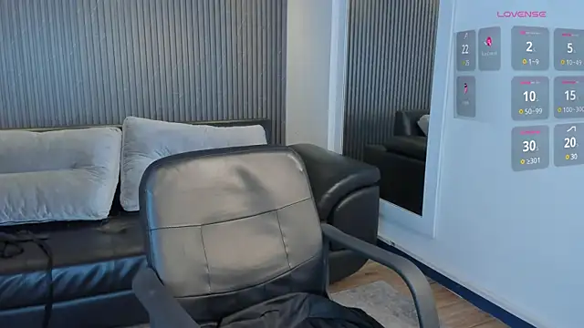 Snapshot of saracorraless chatting on December 2024 11:00:01 PM saracorraless online show from December 2024 11:00:01 PM