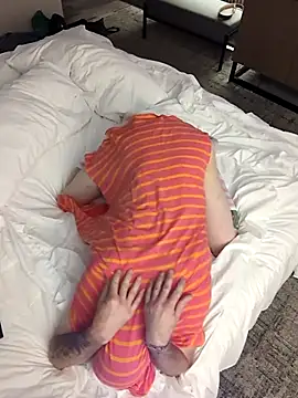 Snapshot of nickybaby chatting on October 2025 05:04:02 AM nickybaby online show from October 2025 05:04:02 AM