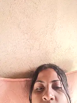 Snapshot of Giselabrunette25 chatting on December 2025 02:24:02 PM Giselabrunette25 online show from December 2025 02:24:02 PM