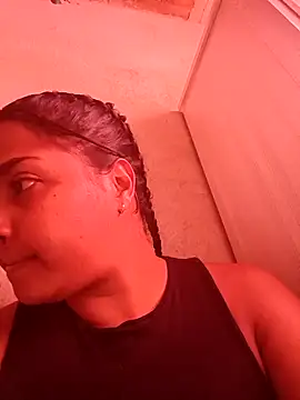 Snapshot of Giselabrunette25 chatting on February 2026 03:18:01 PM Giselabrunette25 online show from February 2026 03:18:01 PM