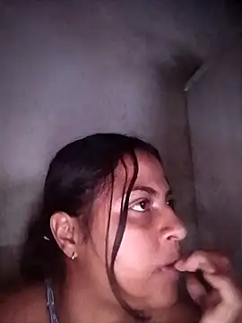 Snapshot of Giselabrunette25 chatting on February 2026 01:45:04 AM Giselabrunette25 online show from February 2026 01:45:04 AM