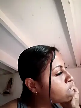 Snapshot of Giselabrunette25 chatting on February 2026 09:47:02 PM Giselabrunette25 online show from February 2026 09:47:02 PM