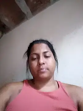 Snapshot of Giselabrunette25 chatting on April 2026 10:15:01 PM Giselabrunette25 online show from April 2026 10:15:01 PM