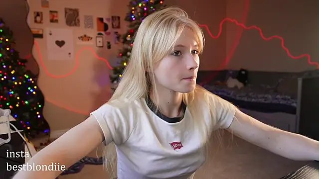 bestblonde online show from December 2024 06:13:01 PM