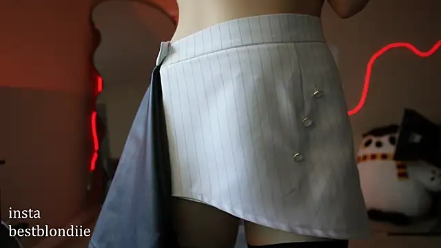 bestblonde online show from January 2025 08:18:01 PM