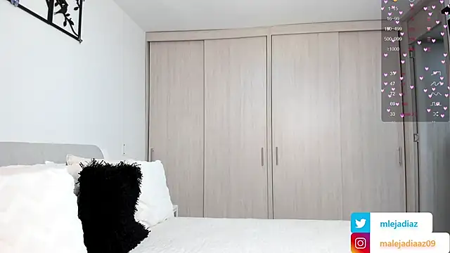 MalejaDiaz  online show from March 2025 03:24:02 PM