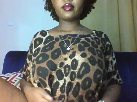 Snapshot of Thickyannah chatting on November 2025 08:31:01 PM Thickyannah online show from November 2025 08:31:01 PM