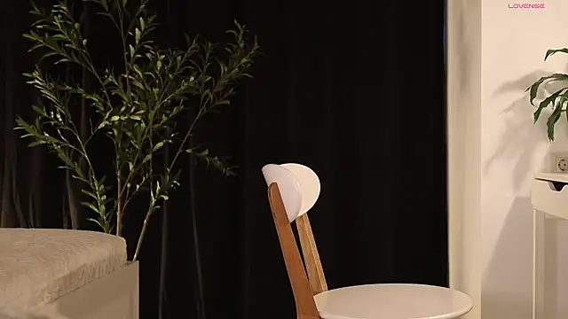 AnnittaStar online show from February 2026 04:44:01 AM