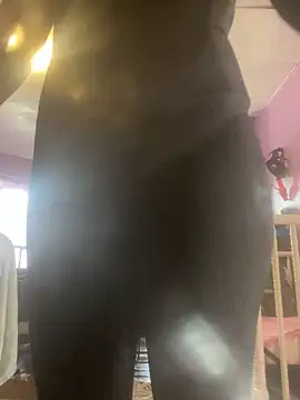 itzcheyduh online show from October 2025 05:57:01 PM