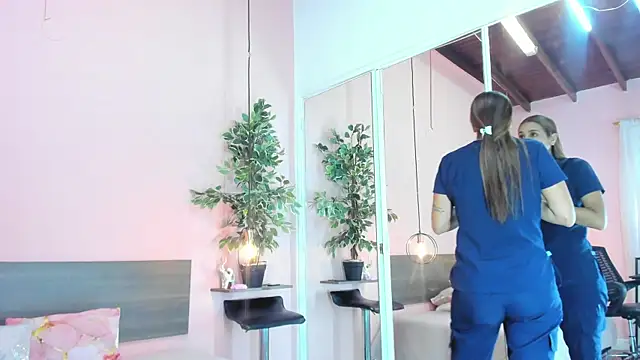 Snapshot of Alana_Suares1 chatting on September 2025 08:55:02 PM Alana Suares1 online show from September 2025 08:55:02 PM