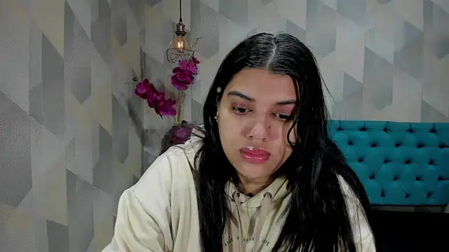 LindaBreeS online show from October 2025 12:09:01 PM