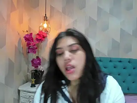 LindaBreeS online show from November 2025 10:12:02 AM