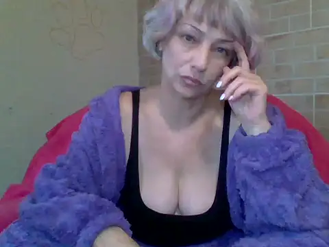 Lorie Carrie online show from January 2025 11:33:01 AM