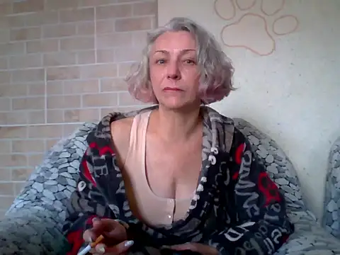 Snapshot of Lorie_Carrie chatting on June 2026 07:32:01 AM Lorie Carrie online show from June 2026 07:32:01 AM